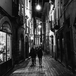 strada di Bergamo cosa vedere notte sera