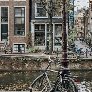 quanto costa vacanza a Amsterdam costo medio hotel ostello camerata cibo Febo ristorante