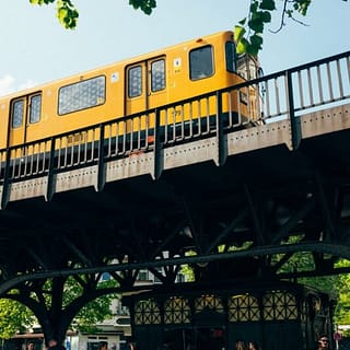tram metro trasporto per muoversi a Berlino